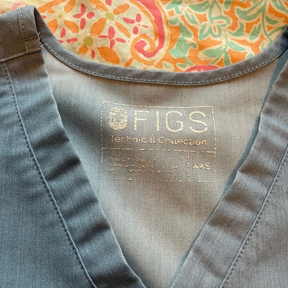 FIGS Catarina one pocket Scrub top size XXS Heather Blue - Picture 5 of 12